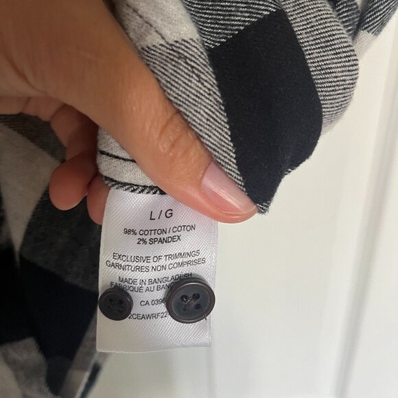 Wind River Black and White Plaid Flannel Shirt - Picture 11 of 11